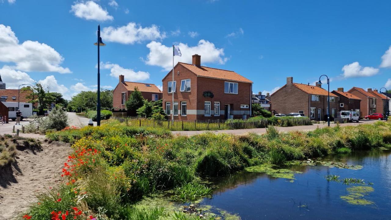 Bed And Breakfast Het Bureau Texel De Koog  Exterior foto